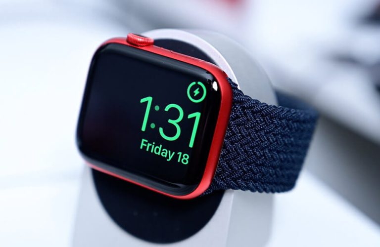 Apple Watch 8 Battery Life vs Samsung Watch 8: Which Smartwatch Lasts Longer?